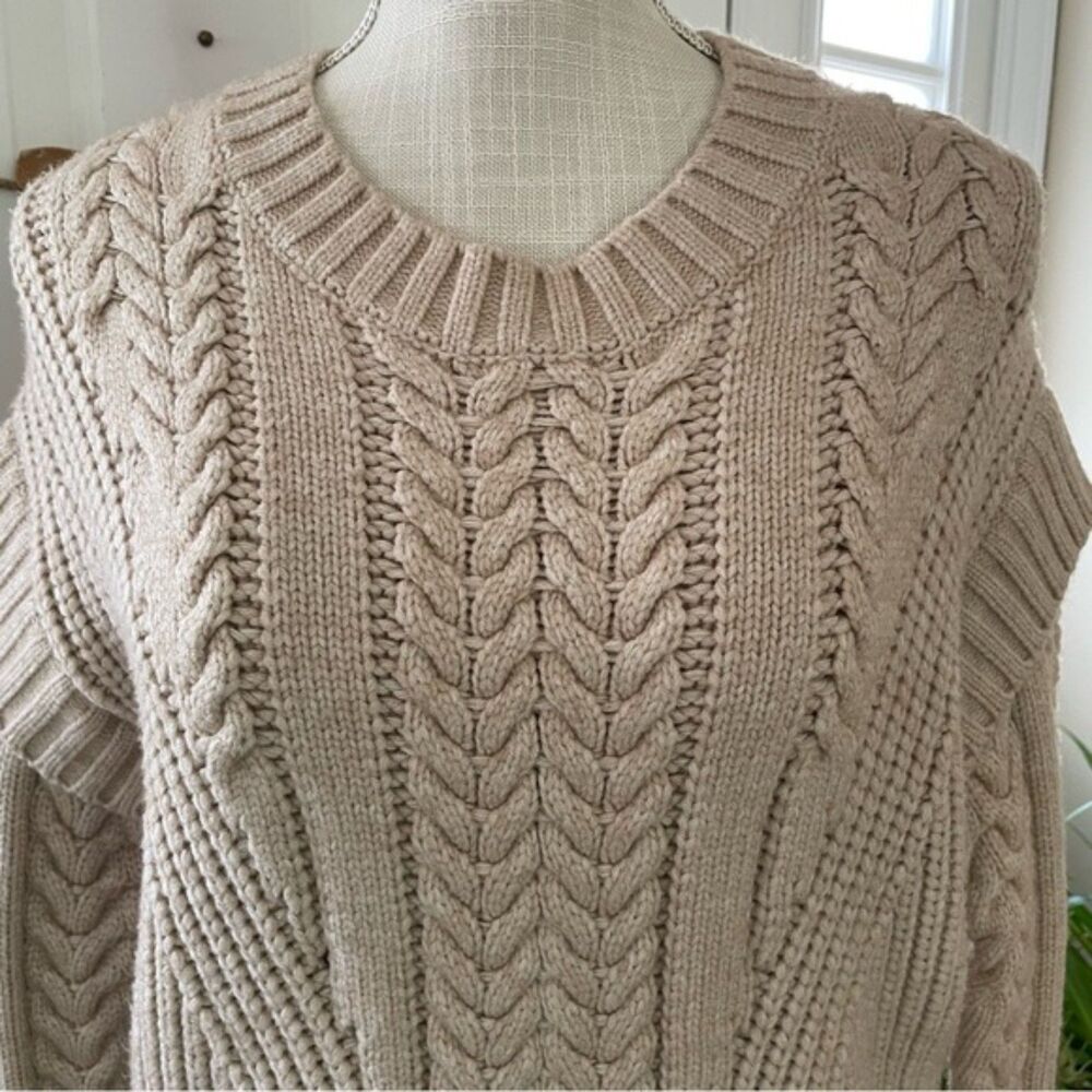 Chic Jamison myles Cable Women's Oatmeal Pullover Sweater (Size S) - Picture 5 of 11